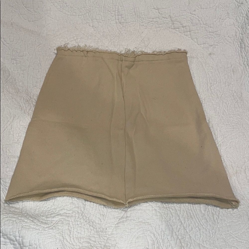MATTE mini skirt cream/tan size small